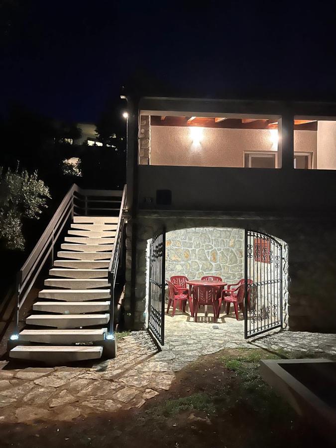 Villa Kuca Za Odmor Krk Krk Town Exterior foto